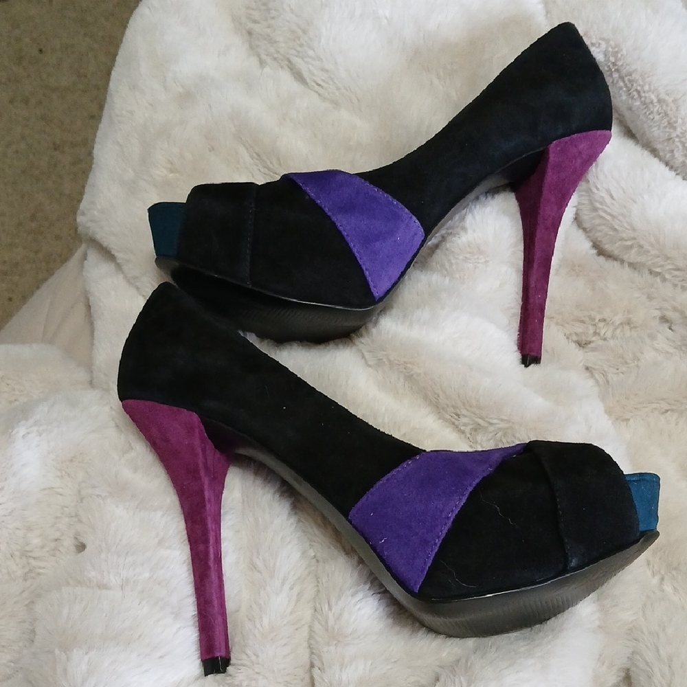 Guess Black and Purple Heels